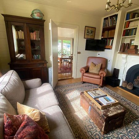Aldourie Lodge - เลคเทคาโป ภายนอก รูปภาพ
