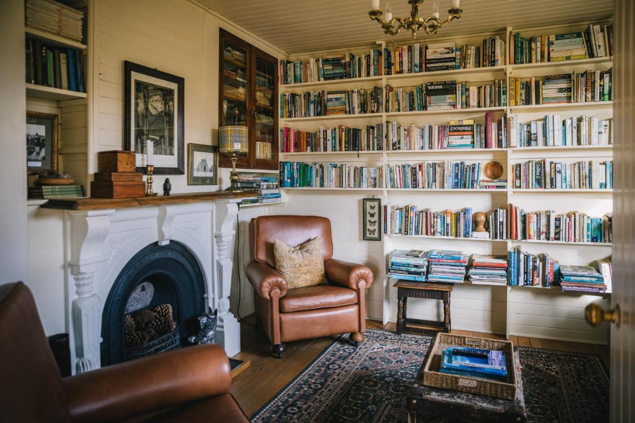 Aldourie Lodge - เลคเทคาโป ภายนอก รูปภาพ